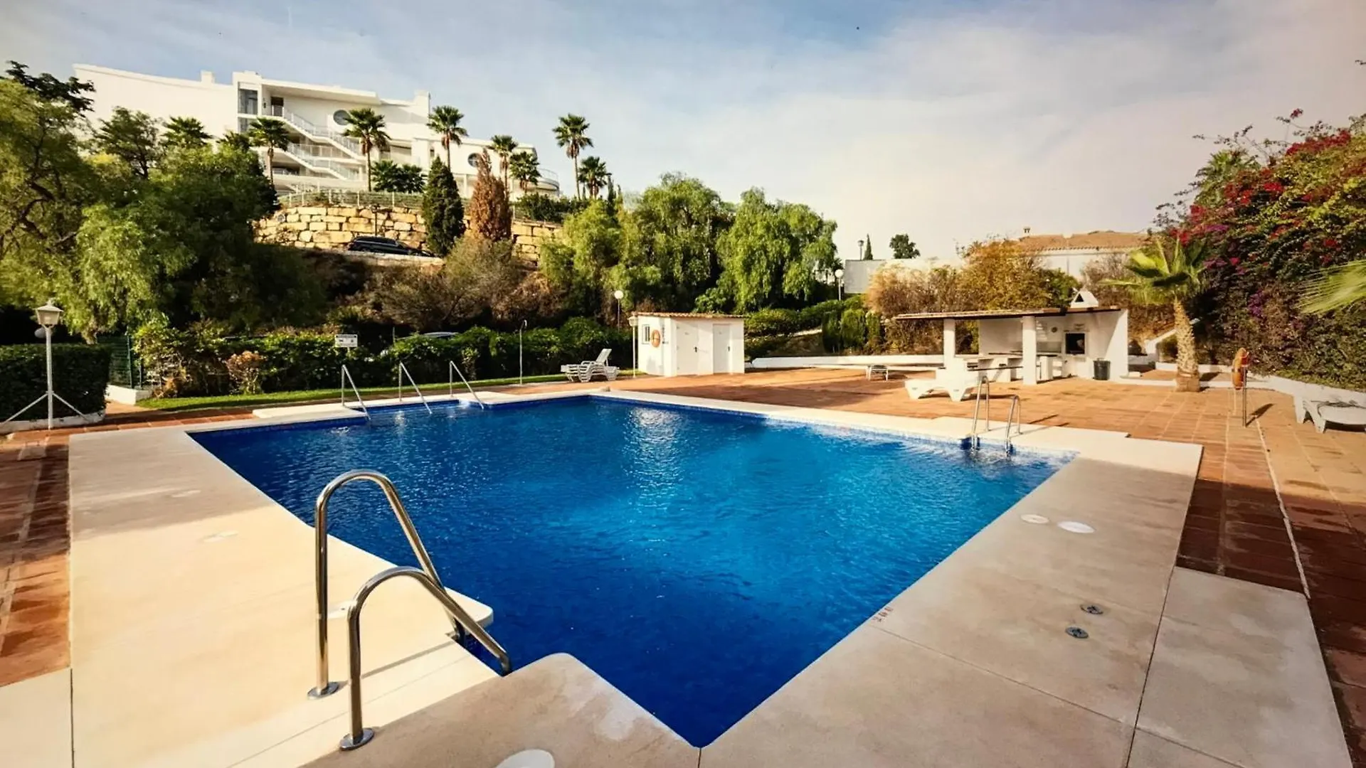 Sea View Apartment In Benalmadena