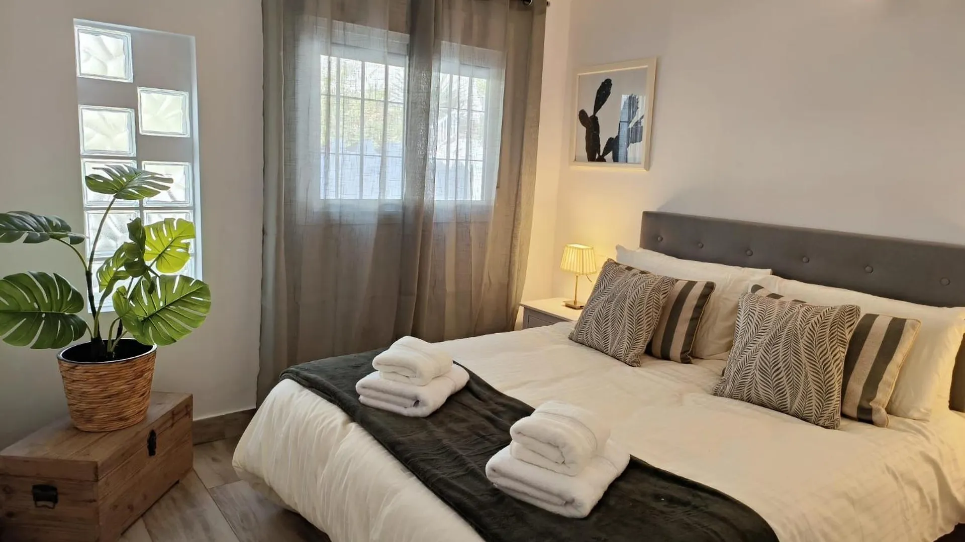 Sea View Apartment In Benalmadena