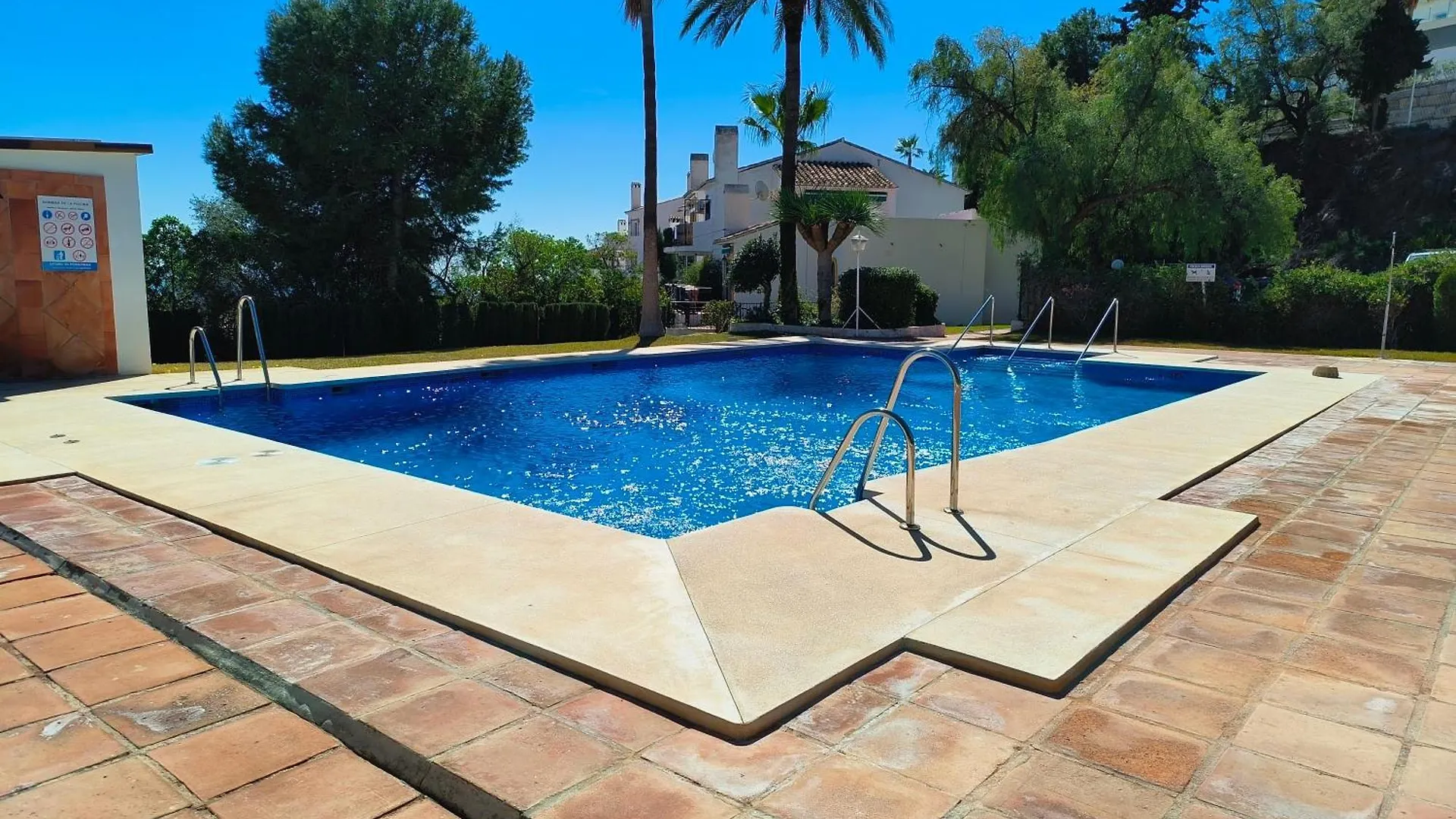 Sea View Apartment In Benalmadena